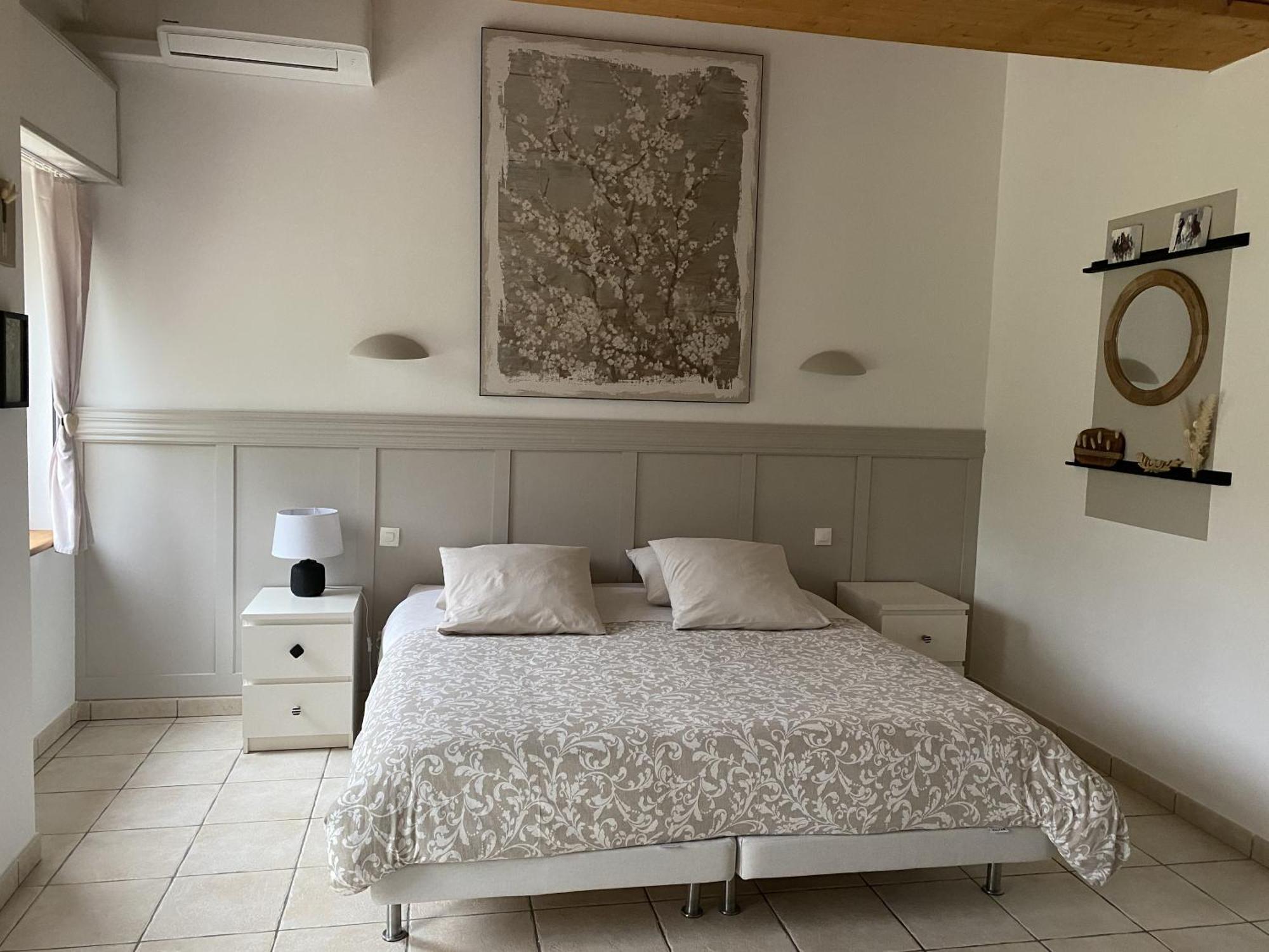 Chambres D'Hotes Aux Ecuries Du Chateau Contremoulins Kamer foto